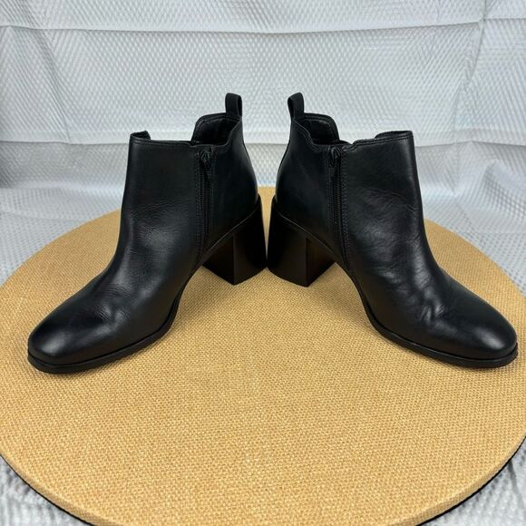 Lucky Brand | Women’s Black Leather Debruh Bootie Ankle Boots | Size 7.5 - Picture 6 of 10